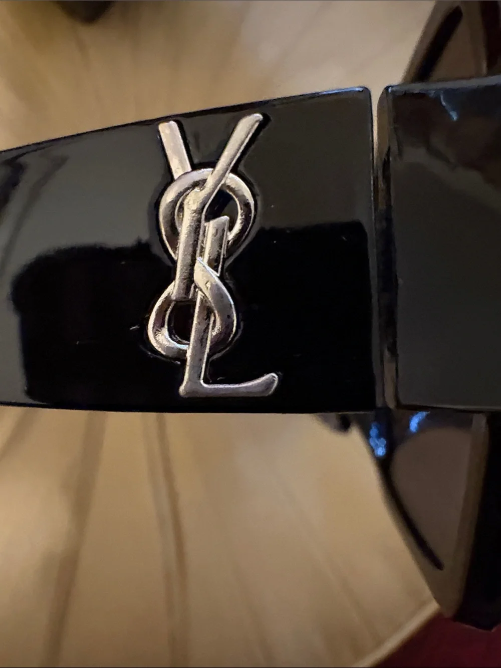 NWT Black with signature Logo Sunglasses with black pouch